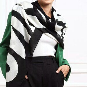 Unisex NWT Moschino 100% Wool Mens Womens Large Logo Scarf